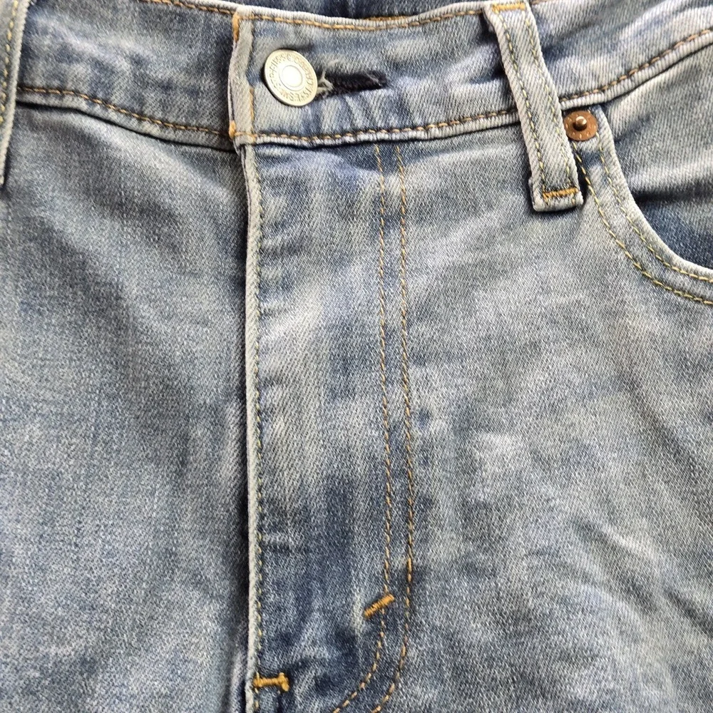 Levi's 502 Men Jeans 33X32 Light Blue Denim Taper Fit 27